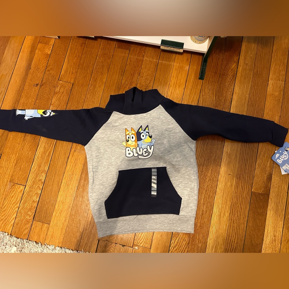 Bluey Sweatshirt Bundle *BRAND NEW*